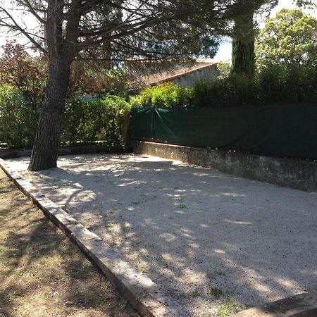 מלון Les Angles  Le Petit Manoir Logis מראה חיצוני תמונה